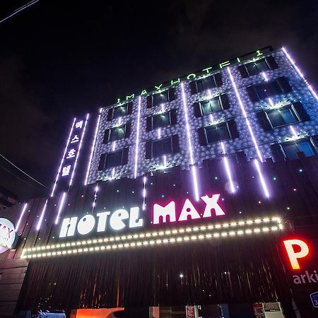 Max Hotel Daejeon Bagian luar foto
